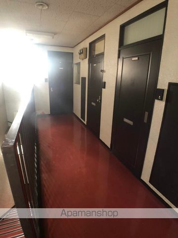 長内マンションの外観写真