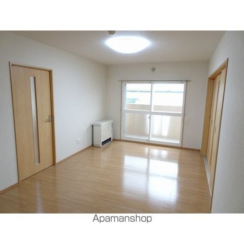 グランソレイユ本町の内装写真