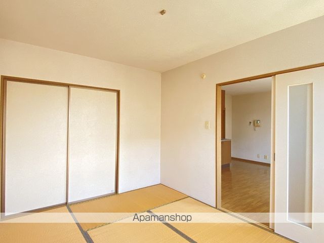 ソレーユ高町Bの内装写真