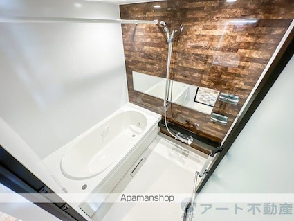 ヴィステリオ　プレミア[3LDK/81.56m2]のバス