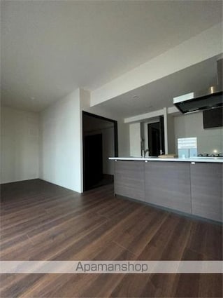 ＣＯＮＳＴＥＬＬＡＴＩＯＮ[1SLDK/57.32m2]のリビング・居間