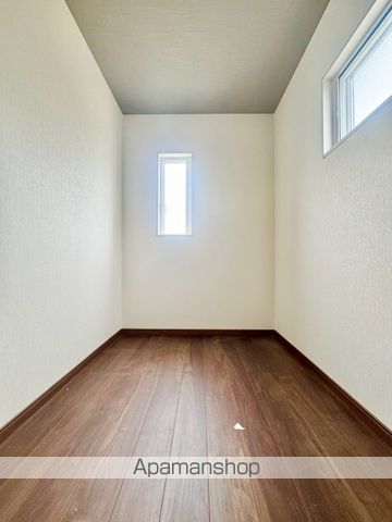 大分市 2階建 築8年の内装写真