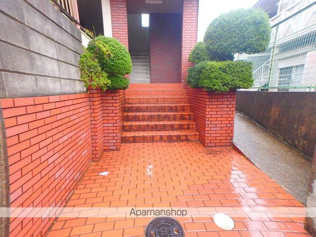 マンション備前A棟の玄関写真