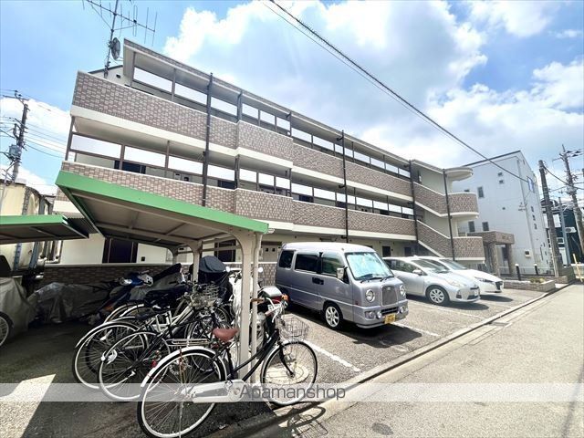 林マンションの外観写真