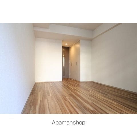 コンフォリア・リヴ新大阪Qの内装写真