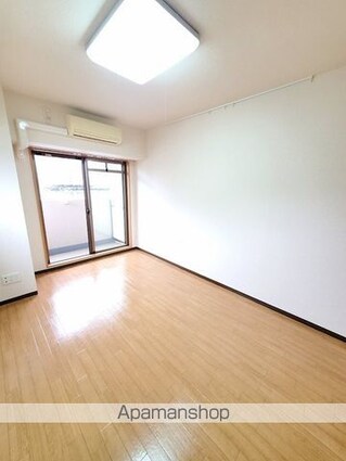 ドミール北新宿２[1K/21m2]のリビング・居間