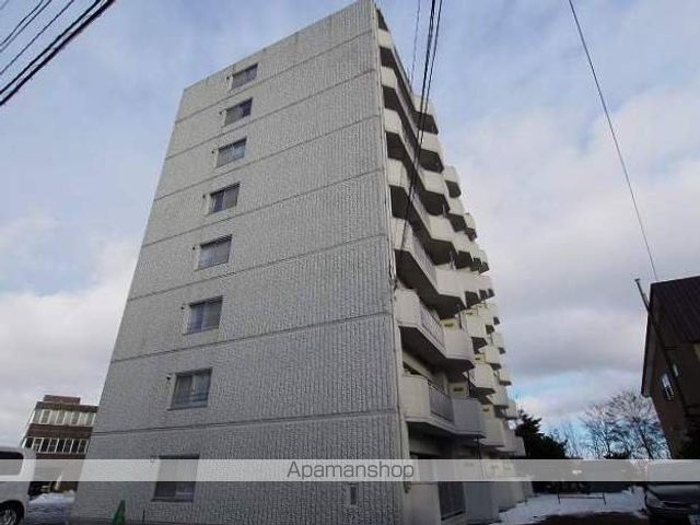 ロイヤルレインボー平岸 B棟の外観写真