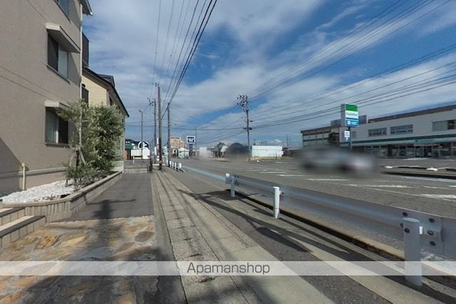 フロントコートの周辺写真