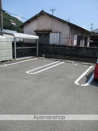 パセーオ[1K/30.43m2]の駐車場3