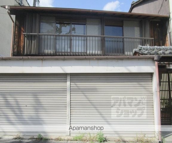 紫野上築山町貸家38-1の外観写真