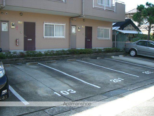エステート万町の外観写真