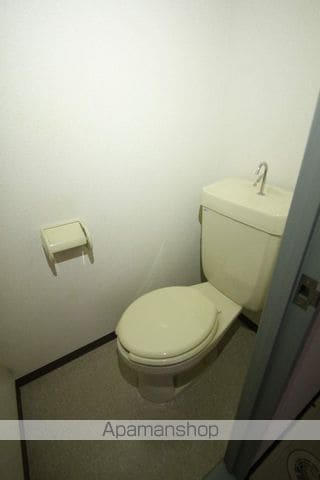 ハイネス岡の内装写真