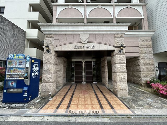 LUXE淡路の玄関写真