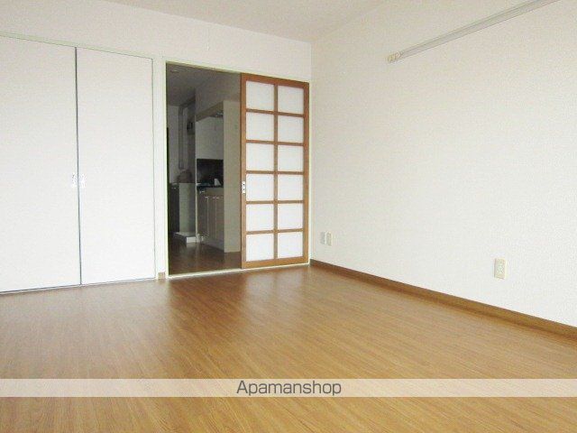 スリーパーシモンズパレスの内装写真