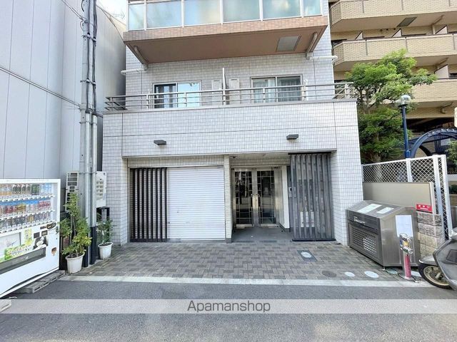 アドーラブル船場の外観写真