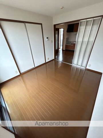カメリアタウン弐番館の内装写真