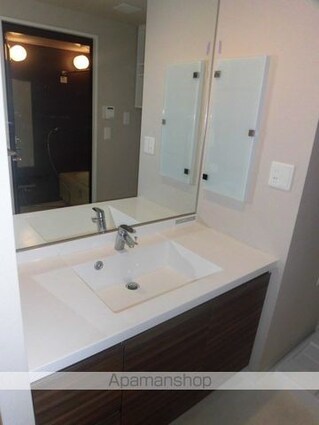 ガーデニエール砧　ＷＥＳＴ[2LDK/80.98m2]の洗面所