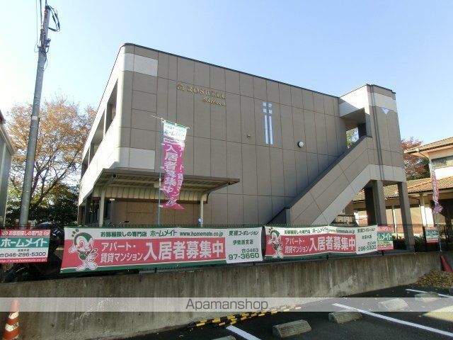 ロズウェルシブヤの玄関写真