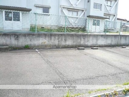 ビレッジハウス小山１号棟[2K/33.09m2]の駐車場