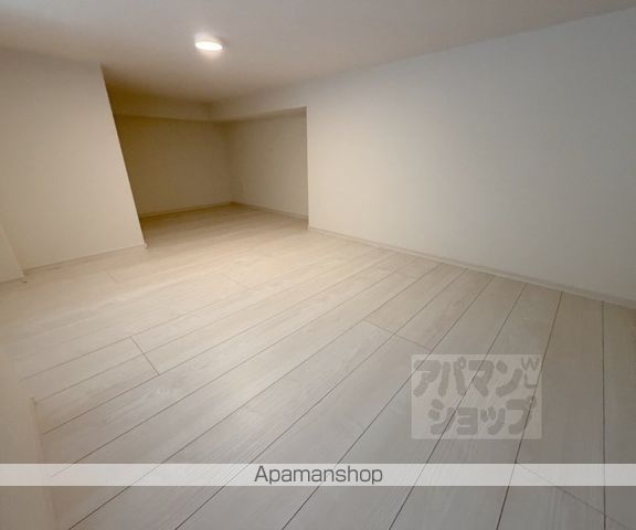 ハーモニーテラス深草大亀谷万帖敷町の内装写真