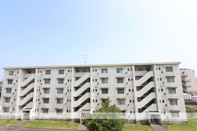 ビレッジハウス牛津1号棟の玄関写真