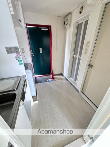 御殿場線 大岡駅 徒歩13分 3階建 築31年の内装写真
