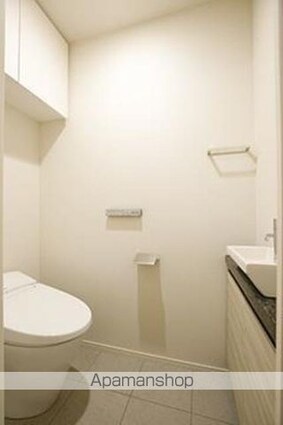 パークアクシスプレミア表参道[1R/42.71m2]のトイレ
