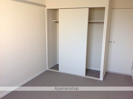 レオパレスマノワール[2DK/49.68m2]の収納