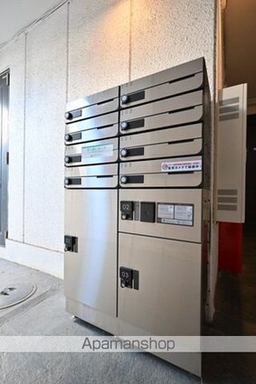 ルームズ北沢[1R/11.05m2]の玄関2