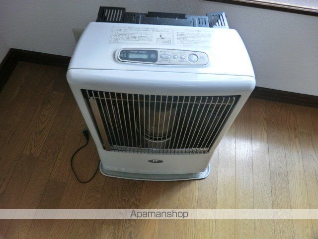 札幌市東区 2階建 築39年の内装写真