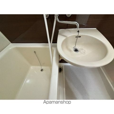 セラーズ二宮の内装写真