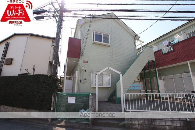 ホワイトロードB館2号棟の外観写真