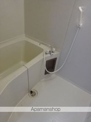 和歌山県和歌山市西小二里２丁目[3DK/55.66m2]のバス