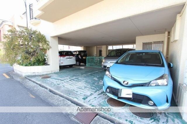 池田ハイツ[3LDK/61.79m2]の駐車場
