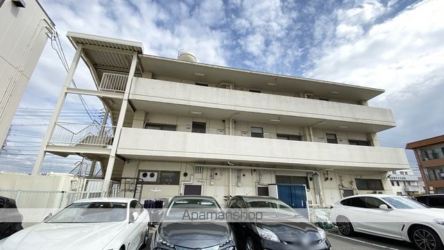 苔口マンションの外観写真