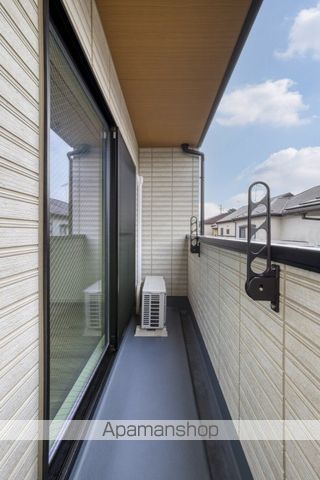 PYLONの内装写真