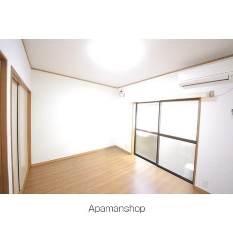 AZURの内装写真