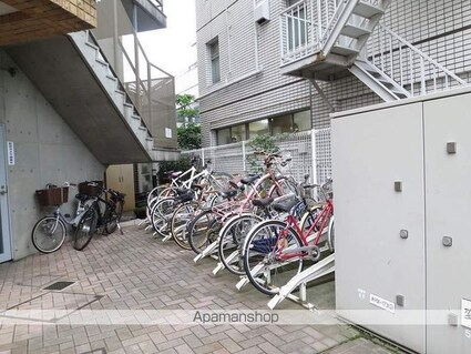 東京都世田谷区羽根木１丁目[1LDK/41.47m2]の共用部2