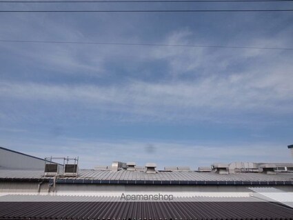 プレジール高出Ｂ棟[2DK/46.09m2]の駐車場