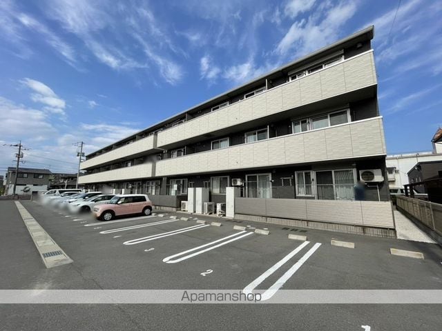 グランレーベンの外観写真