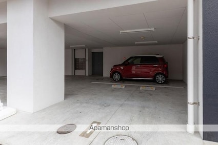ファレーリア[1DK/30.36m2]の駐車場