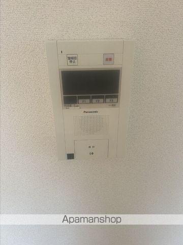 クリスタルビルの内装写真