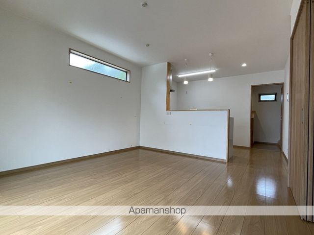 浜松市中央区 2階建 築5年の内装写真