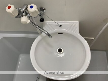 レオパレストリアノン[1K/23.72m2]の洗面所