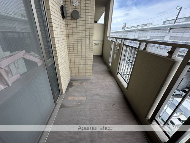 大阪市御堂筋線 新大阪駅 徒歩13分 8階建 築19年の内装写真