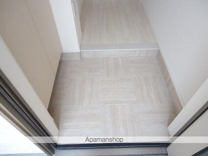 Ａｌｌｅｚ　Ｃｒｅｓｔ　Ｎｅｏ（アレ　クレスト　ネオ）[1LDK/56.55m2]の玄関2