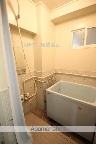 内山マンションの内装写真