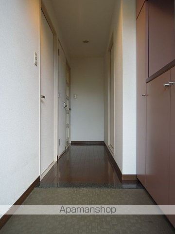 ロイヤルフラット壱番館の内装写真