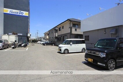 Ｒ３マンション[2DK/45.36m2]の駐車場