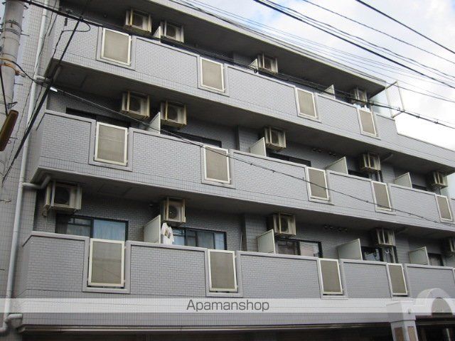 シャトラン塚口の外観写真